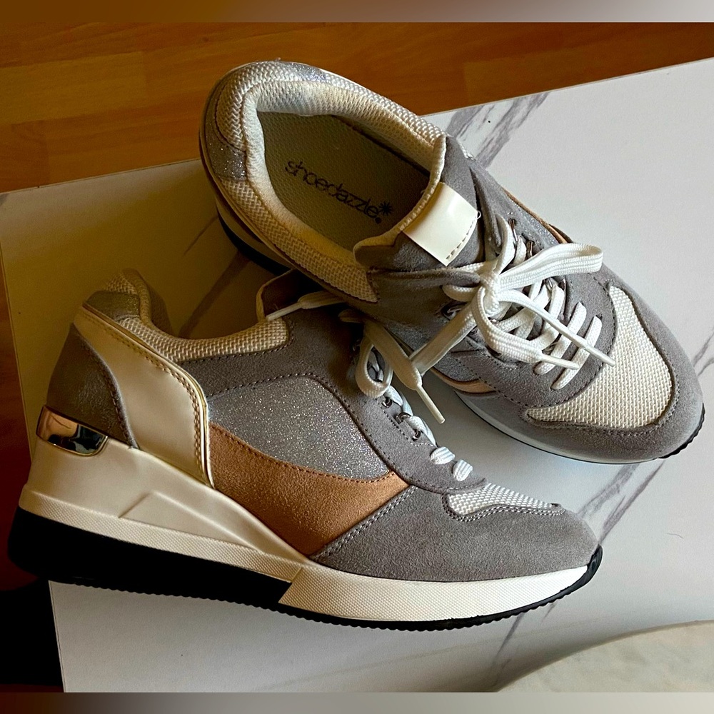 Reason for selling: they didn’t fit. Used only once